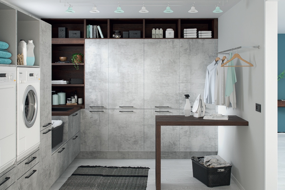 Der Hauswirtschaftsraum im Anschluss an die Küche